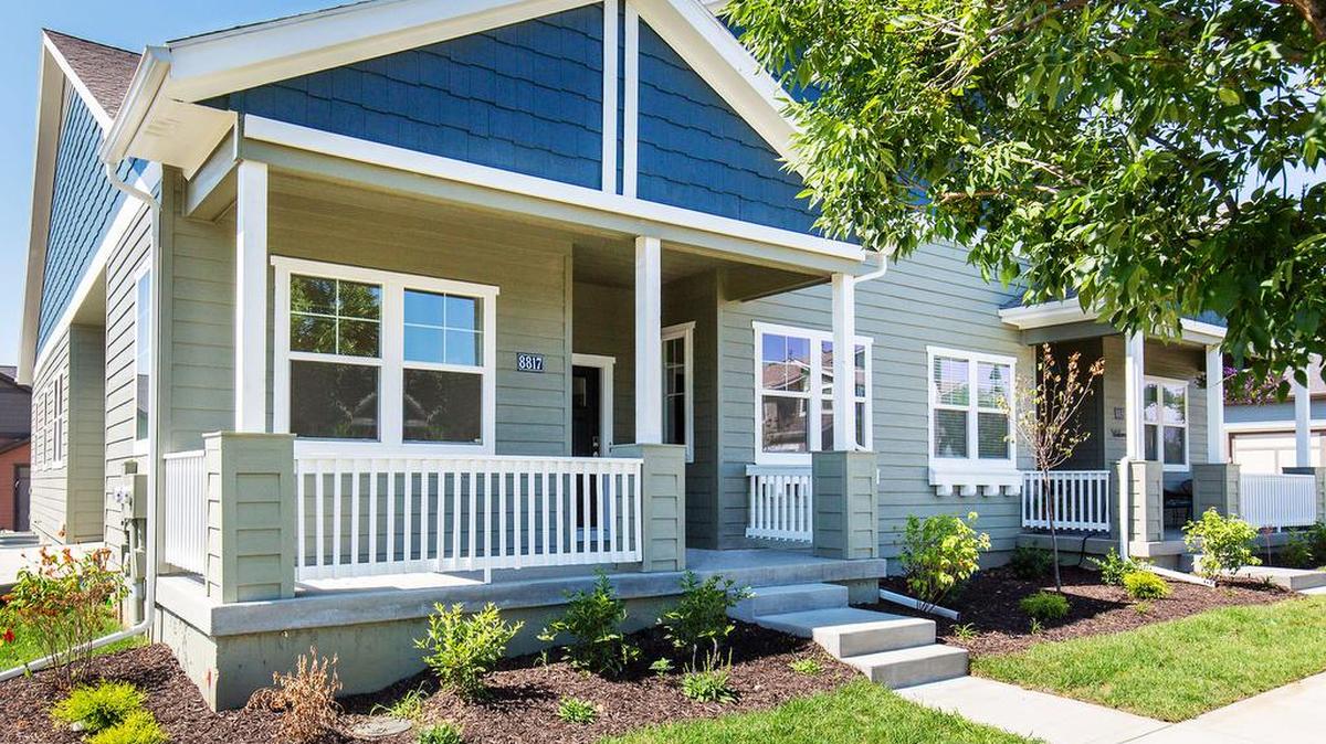 Four maintenance-provided, move-in ready villa homes are available now in Shoal Creek Valley. Prices start from the low to mid-$200,000s.