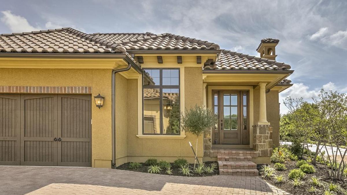 Tuscany Piazza Townhomes in Leawood offer an old world Tuscan flavor with a carefree lock-and-leave lifestyle.