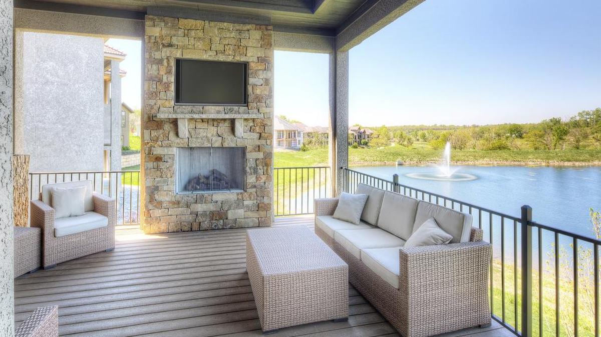Cottonwood Canyon features homes from Starr Homes, Don Julian Builders, B.L. Rieke Custom Homes, Brown Midwest Homes, Curtis Befort Custom Homes and Prime Homes.