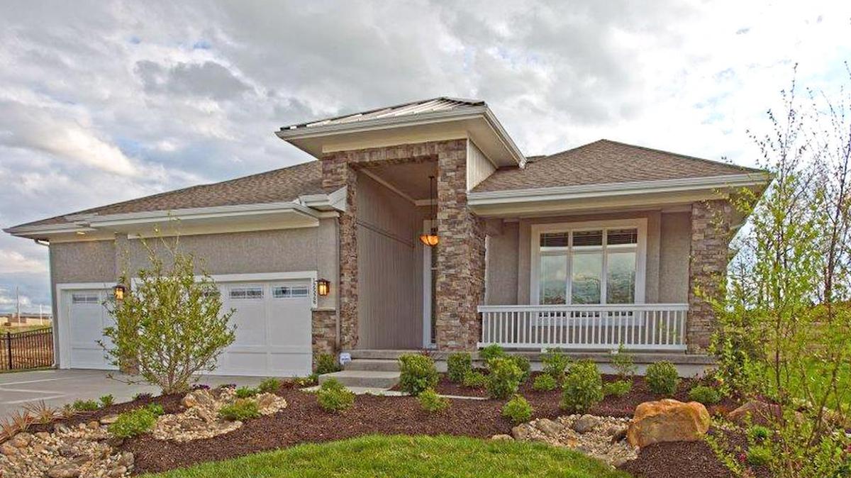 Forest View is home to Hillman Home Building’s Chesapeake II.1, a past Parade Grand Award Winner. Painstaking attention to design features, layout, and overall function of the home were recognized by the local Home Builder’s Association.