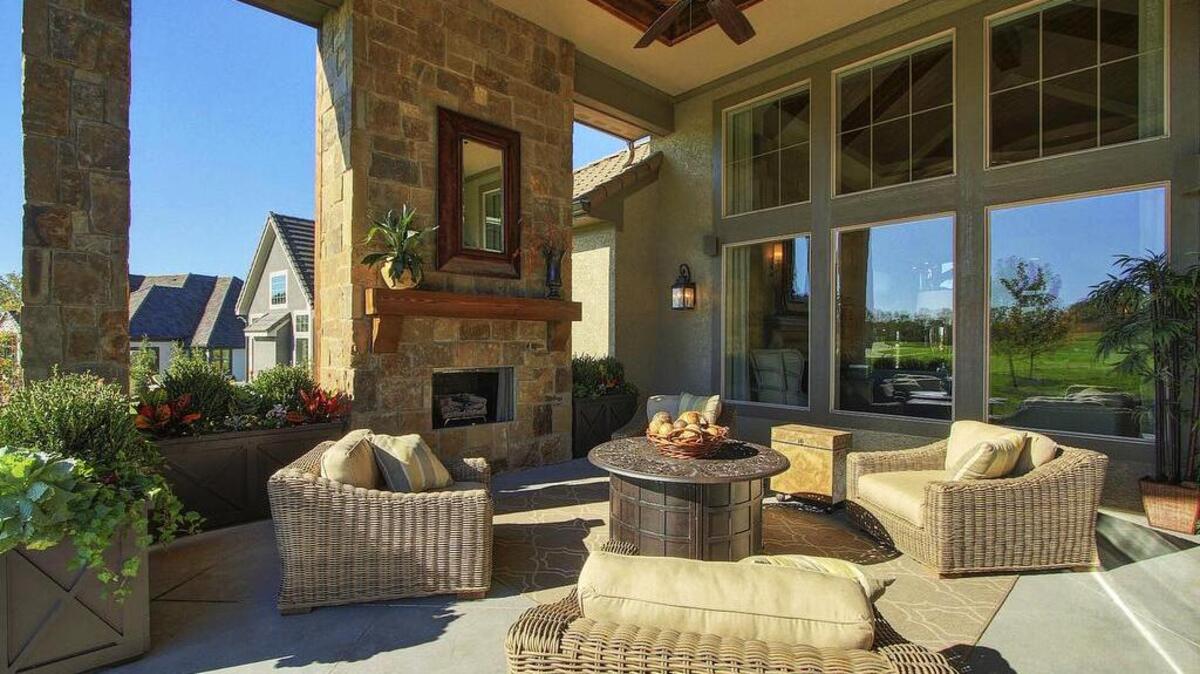 Outdoor living spaces are an integral feature of Loch Lloyd homes, giving residents an inviting, luxurious place to immerse themselves in the picturesque scenery and Loch Lloyd lifestyle.