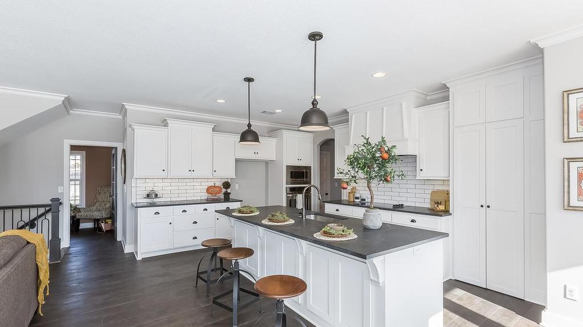 Eagle Creek features five homebuilders, allowing buyers to select the builder and floorplan that best meets their needs.