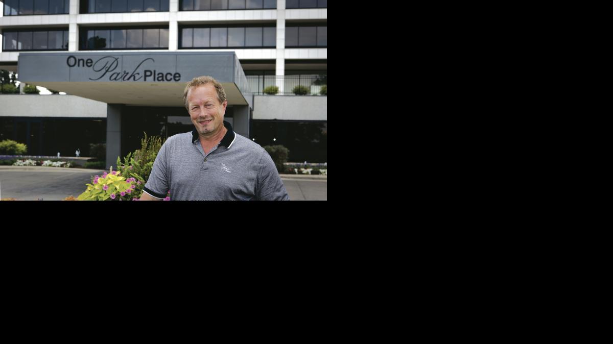 
The number one priority for Ron S. Littman, the One Park Place property manager, is making sure that residents have the best luxury-living experience possible. 
