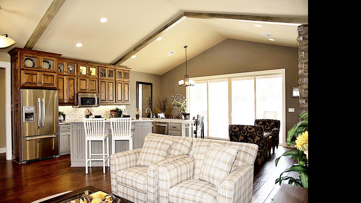 
Homes at Tera Miranda Shores feature high ceilings, large expanses of windows and efficient living spaces with the kitchen, great room and master suite on one level. 
