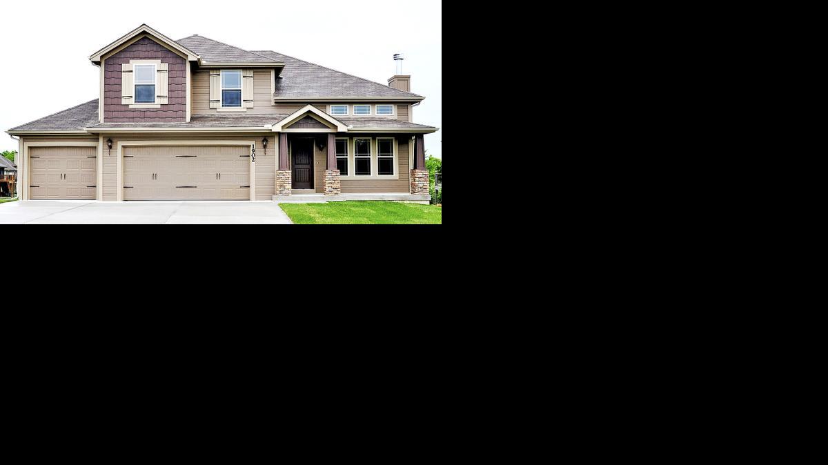 
The Chase is a four-bedroom, three-bathroom California split by Tucker Construction in Harbor Lake. It is on a greenway lot and should be completed this fall. 
