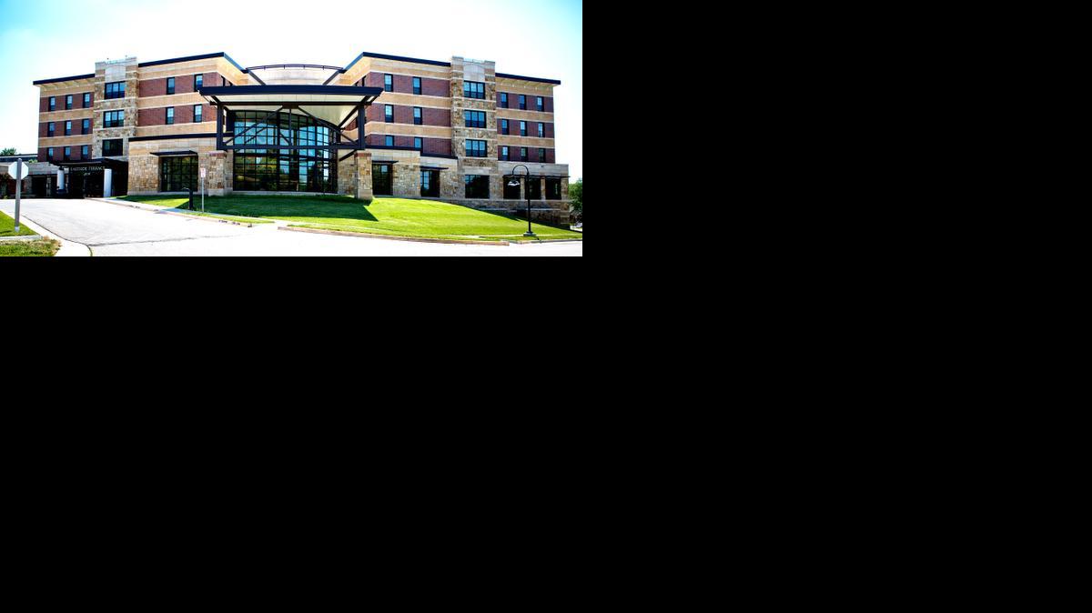 
Lakeview Village’s newest building, Eastside Terrace, includes an indoor saltwater pool, a rehabilitation pool and a fitness center with weight-training and cardiovascular equipment.
