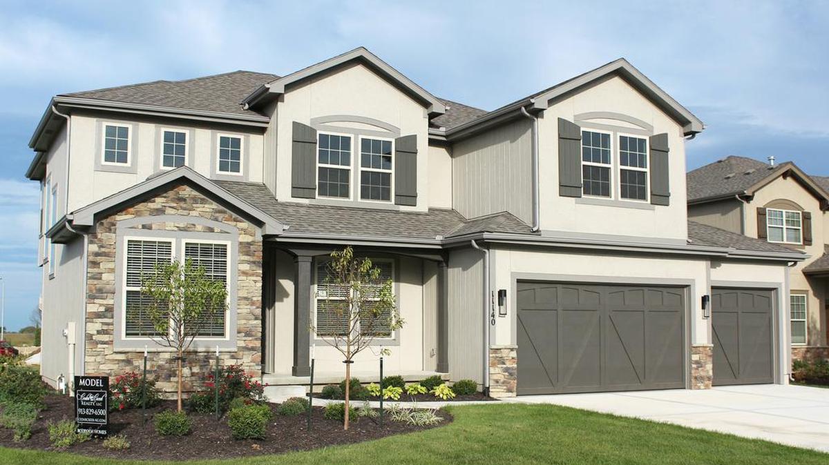 
Rodrock Homes has two homes available to tour in Cedar Creek’s Crossings at Southglen neighborhood that is close to one of the community’s swimming pools and Cedar Creek Elementary School. 
