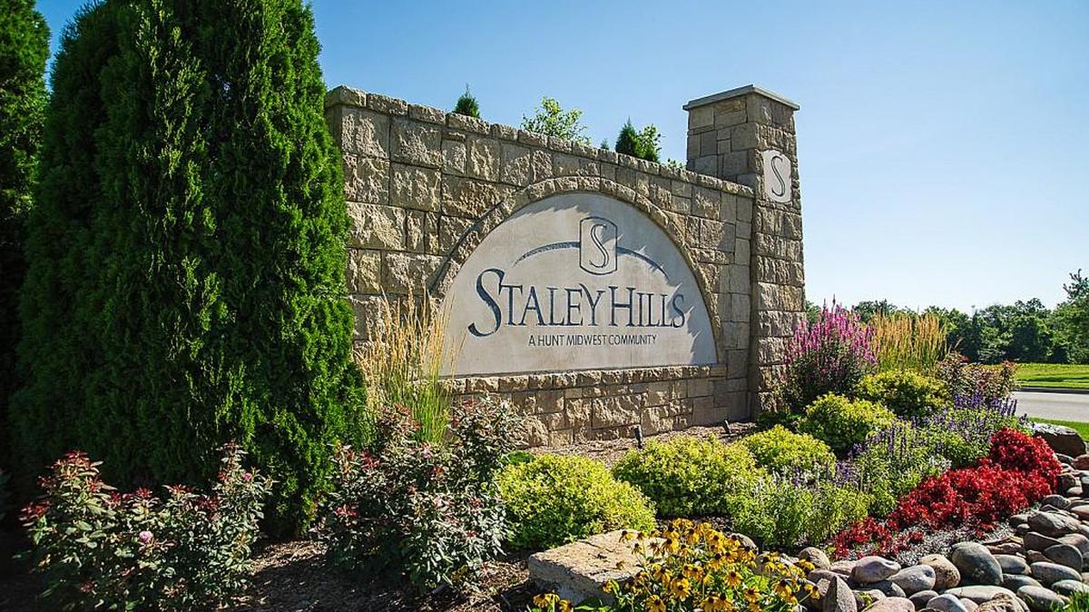 Staley Hills is a master-planned community of over 360 homes located in Kansas City, Missouri. It is developed by Hunt Midwest, an industry leader in master-planned community development for over 20 years.