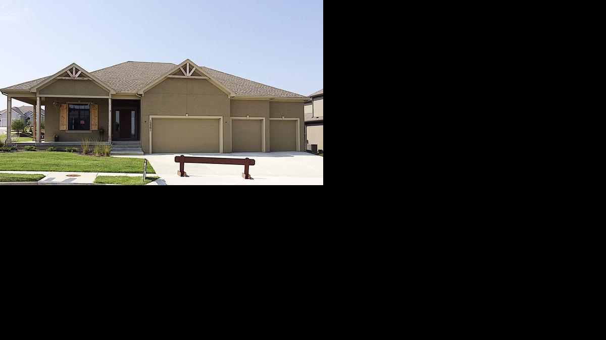 
This Jacqueline reverse 1
1/2-story plan by Parkview Homes has four bedrooms, three bathrooms, a five-car garage, two covered decks and a front porch. The home is 13301 W. 172 St. and is priced at $463,333. It should be completed in 30 to 45 days. 
