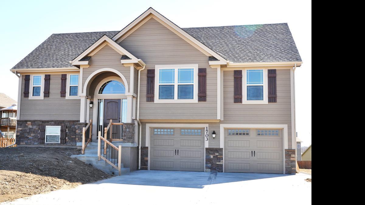 
The Howard is a four-bedroom, three-bath split plan priced in the $190,000s. Several homes are currently under construction in Clear Creek Ridge with prices starting in the $180,000s.
