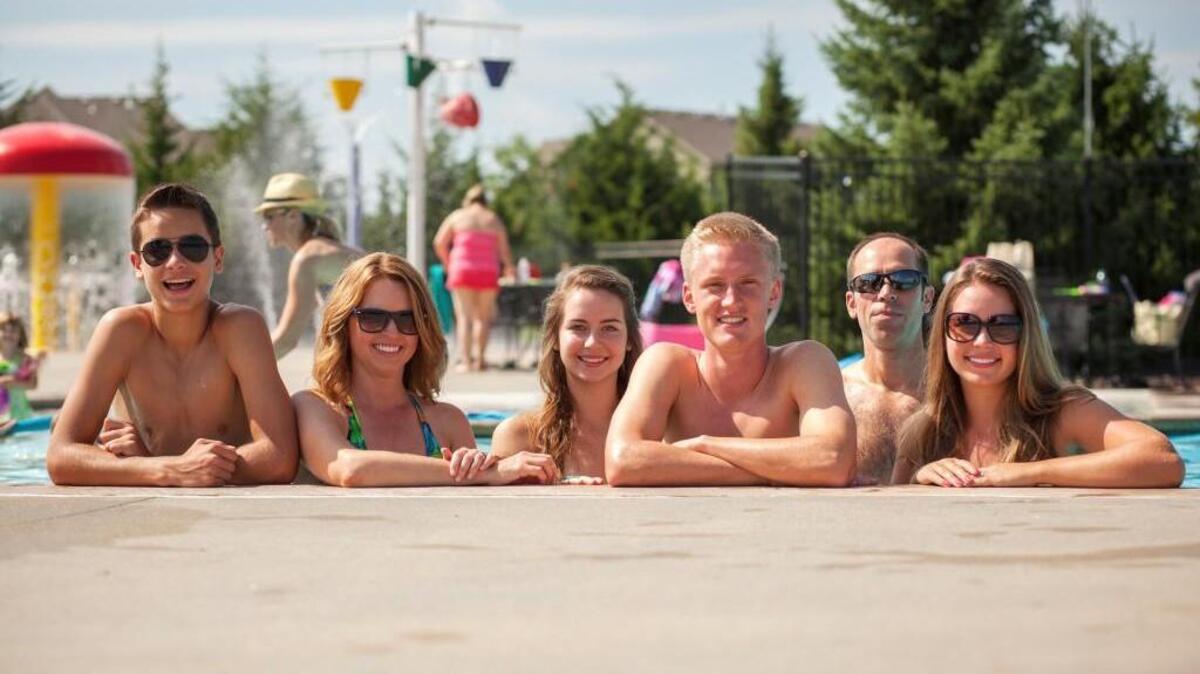 Rodrock Developments are a world onto themselves, offering extras that enchant the whole family. Upscale amenities—including well-equipped playgrounds, zero-entry pools, richly appointed clubhouses with workout facilities, sports courts, and more—delight families and build a sense of community and camaraderie.
