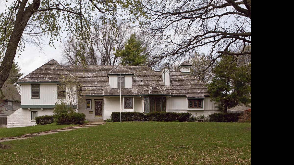 
When Rich and Kathy Cansler were ready to downsize, they sold their Prairie Village home to KCCashHomebuyers.com, a decision that worked well for them.
