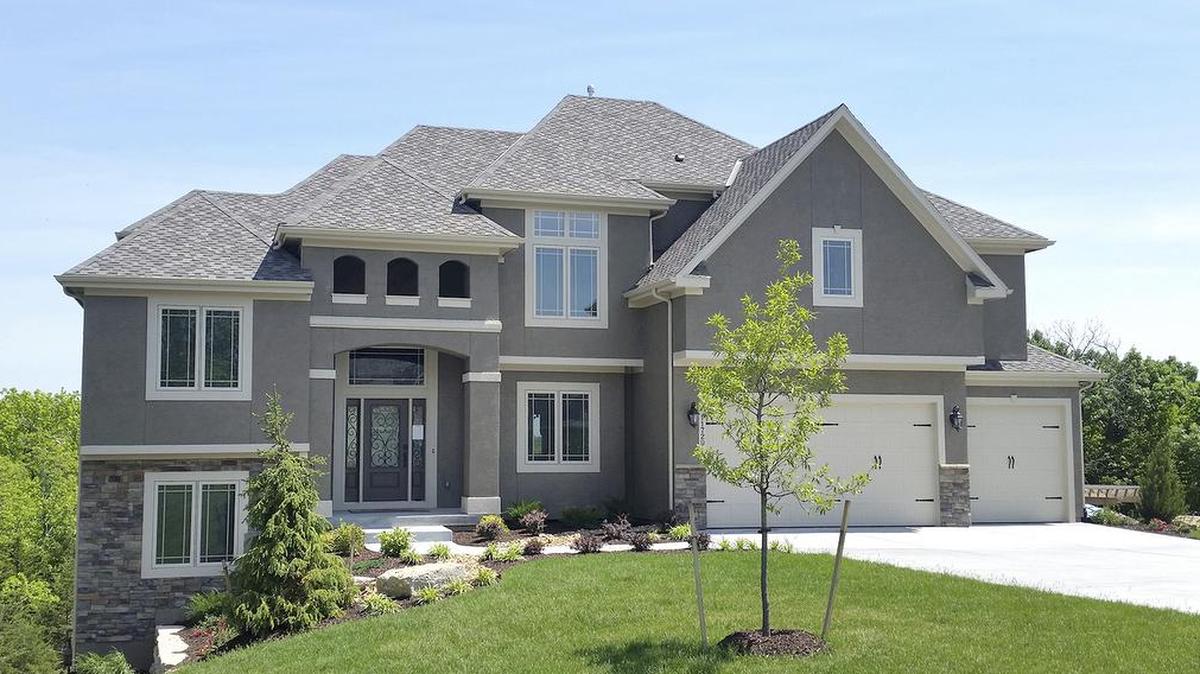 KC Building Co.’s Traveler at 11729 S. Barth Road in the Woods of Southglen offers four bedrooms, 3 1/2 bathrooms and 3,688 square feet of living space.