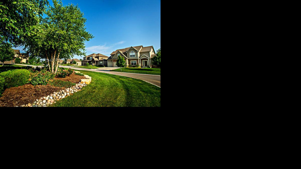
Hunt Midwest Residential has a wide array of inventory homes in its Northland communities to meet the high buyer demand.

