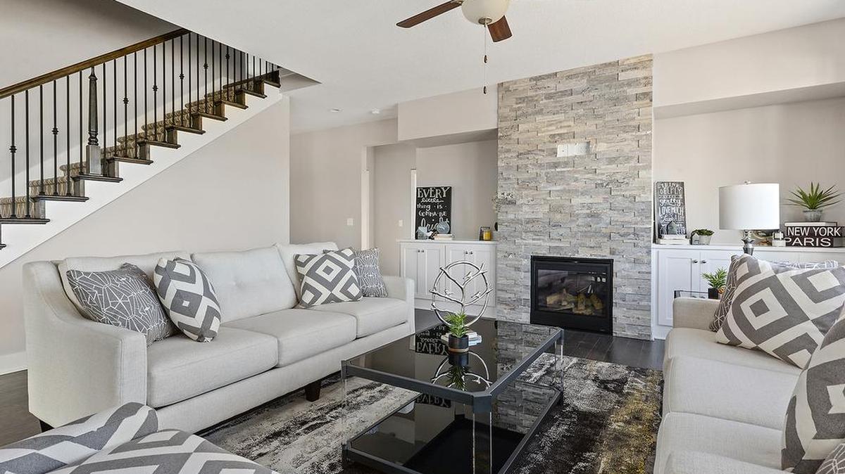 Brookfield Residential’s modern, open floor plans are enhanced by thoughtful features like custom cabinetry, stainless steel appliances, granite countertops and large master closets.