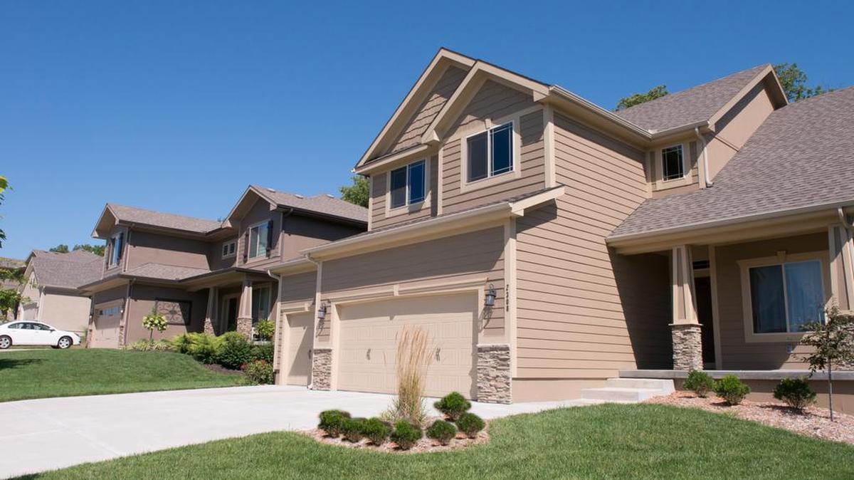 
Hunt Midwest Residential’s Eagle Creek community in Lee’s Summit has three entries on the Fall Parade of Homes.
