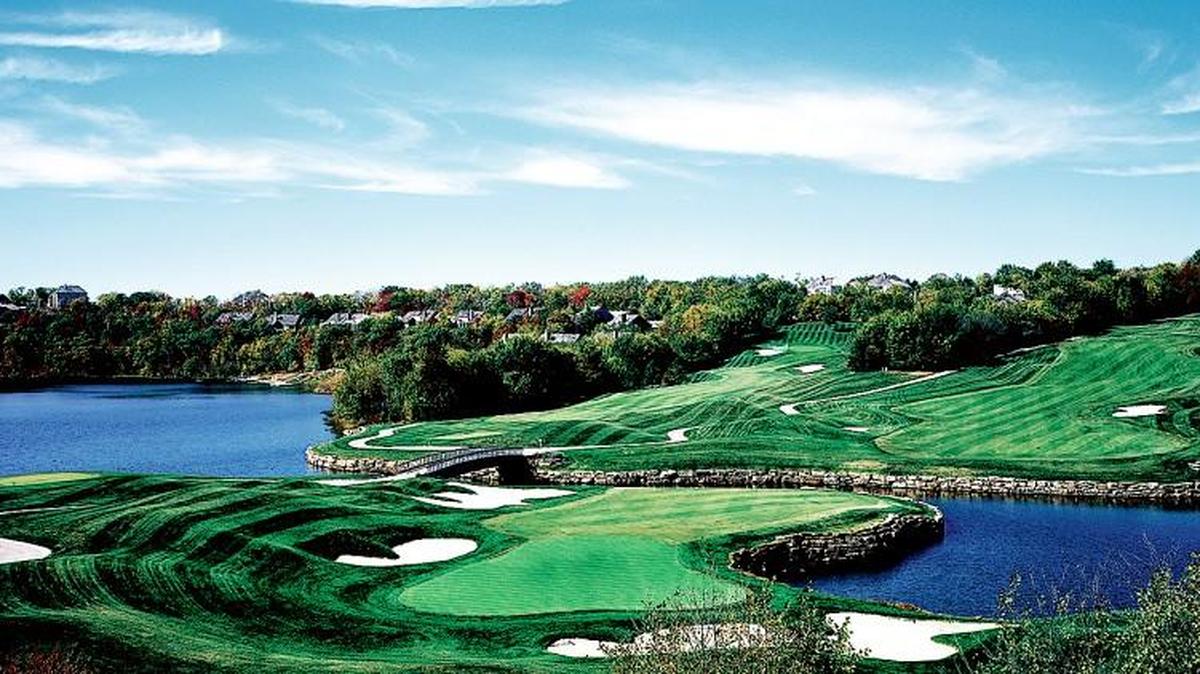 Activity is buzzing throughout Cedar Creek, especially in two of the community’s newest neighborhoods. Speculative homes are underway in Hidden Lake Estates. And reservations will soon be accepted in The Ridge at Shadow Glen, home to Cedar Creek’s last remaining golf course homesites.