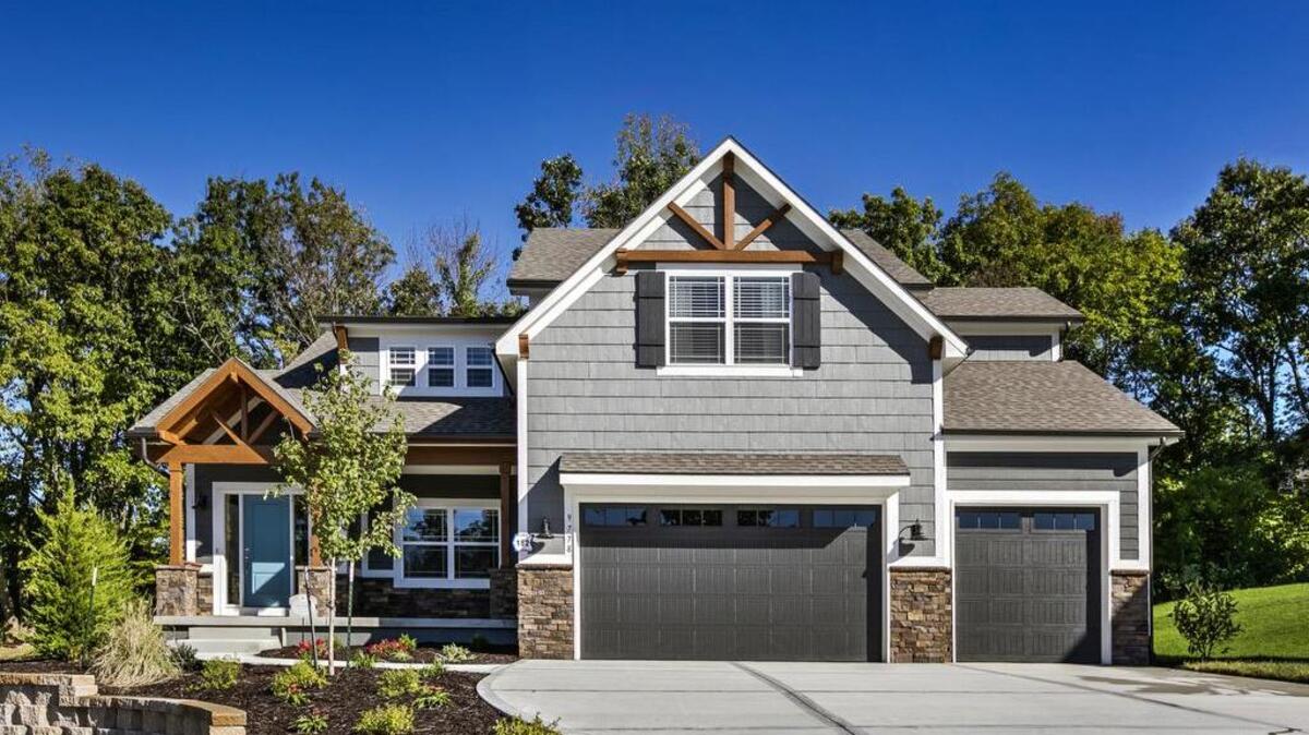 Cider Mill Ridge was developed to take advantage of its green space with a large park in the center of the community.