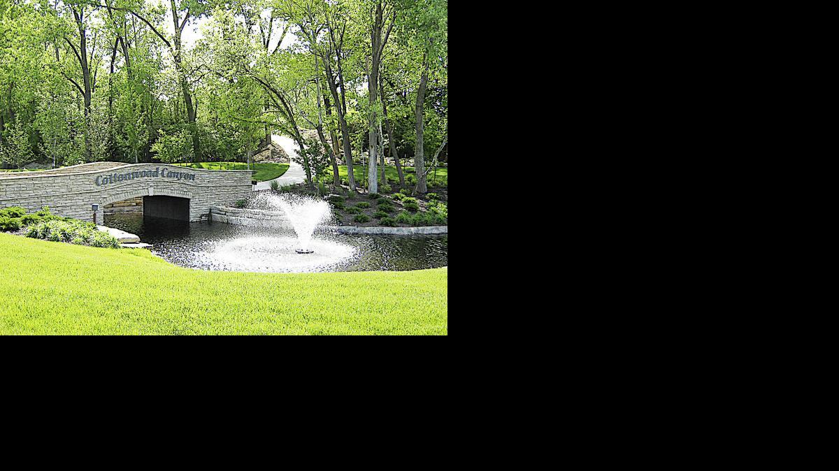 
Cottonwood Canyon in Lenexa focuses on low maintenance homes, accessibility and using the beauty of its natural surroundings. 
