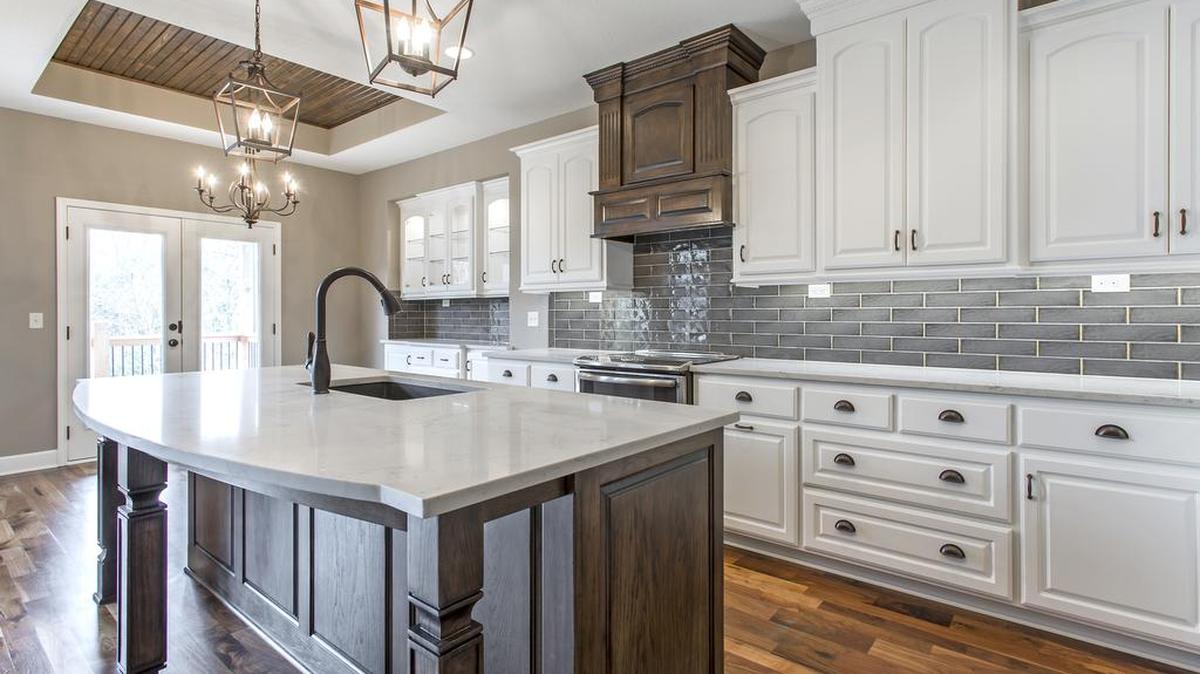 All homes at Canyon Ridge are reverse 1½-story designs priced from $350,000 to $450,000, providing a rare opportunity in this hard-to-find price range for single-standing patio/villa homes in a maintenance-provided community.