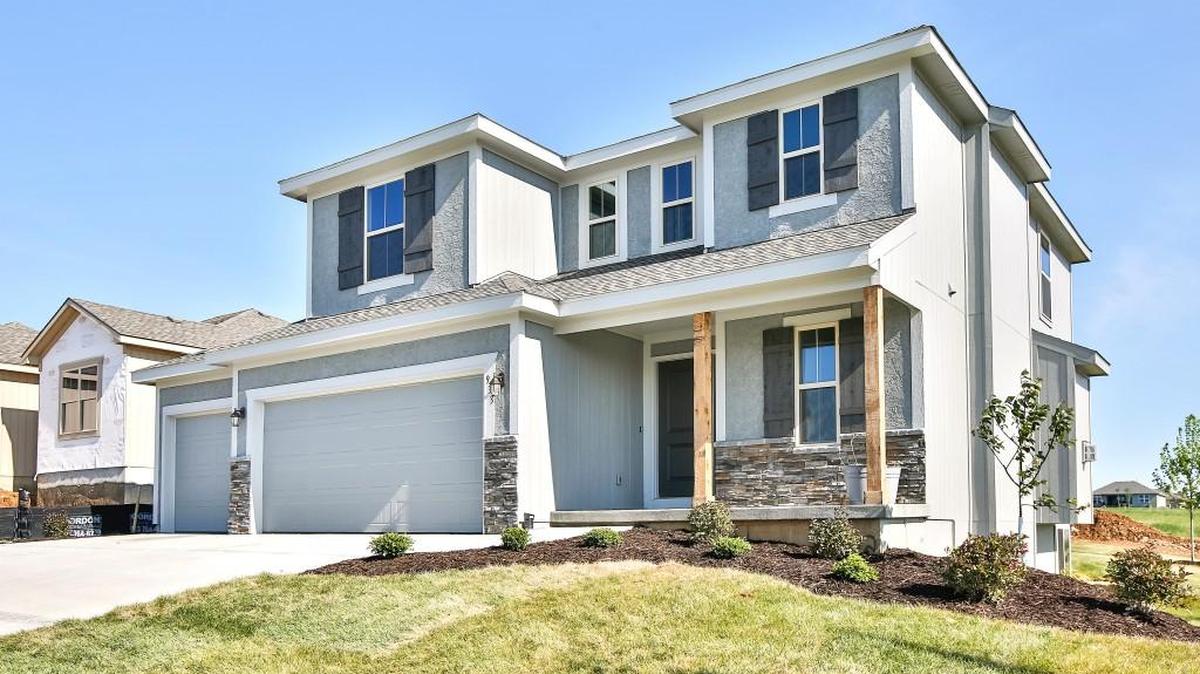 Affordable prices, appealing floor plans and a prime Belton location have steadily drawn homeowners to The Traditions. Prices range from $200,000 to $300,000.