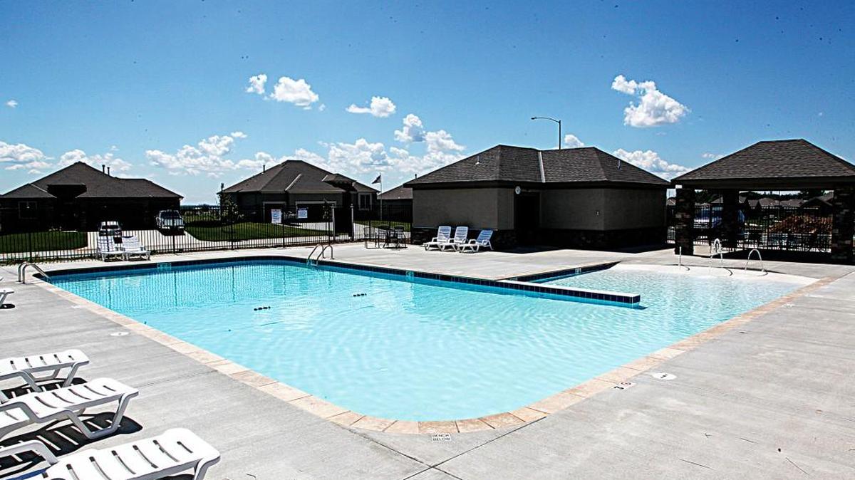 Last summer, Brookwood Farms families enjoyed the new pool and cabana, which quickly became a place to relax and meet with neighbors. The Neighbor to Neighbor program in Brookwood Farms is in full swing with many social activities planned for the community.