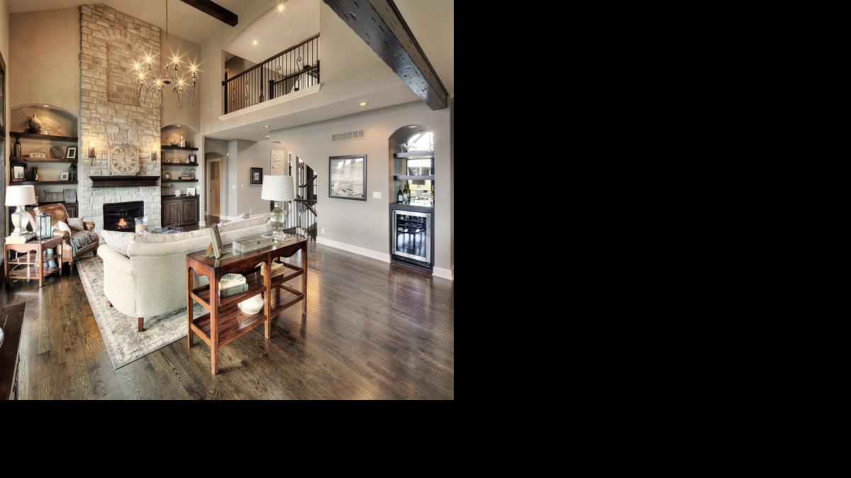 
Bickimer Homes currently has a number of homes for sale featuring 1
1/2-story plans, reverse ranches and two-stories in beautiful neighborhoods throughout the cities of Olathe, Overland Park, Lenexa and Shawnee. 

