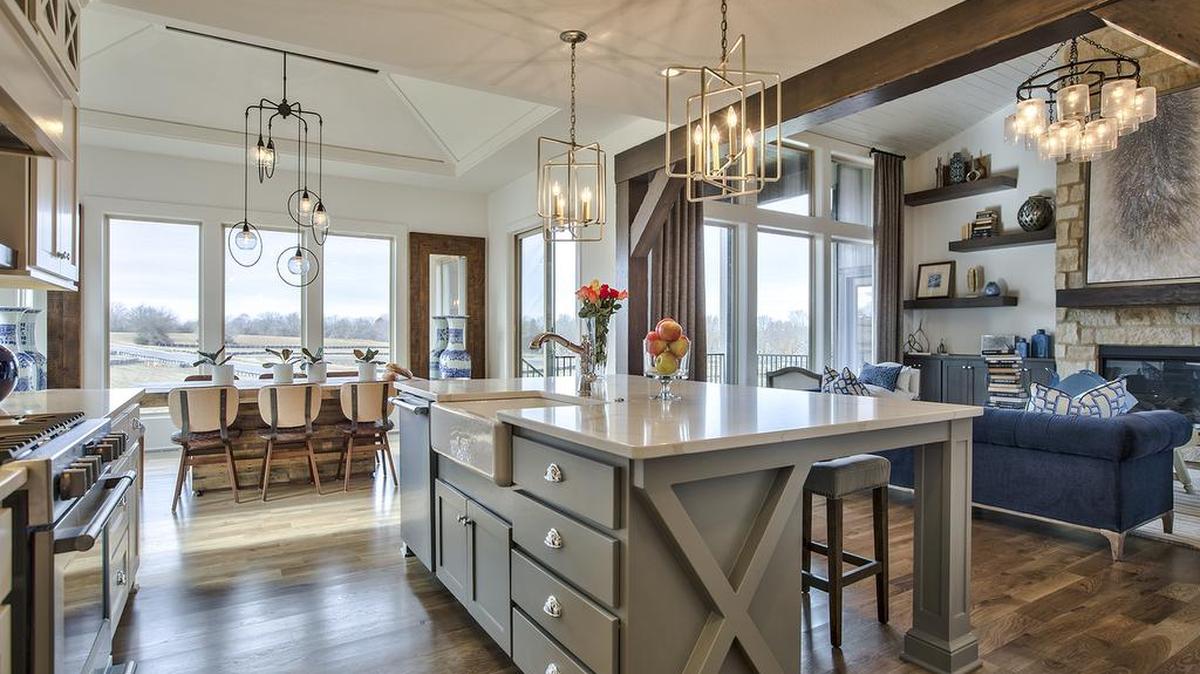 Rodrock Homes Cimarron, an impressive 1.5-story, five-bedroom former model at 10400 W. 172nd St. in Terrybrook Farms Stone Creek neighborhood, has a modern Craftsman-aesthetic and an open design for family living and entertaining. Available for immediate move-in ($750,000).