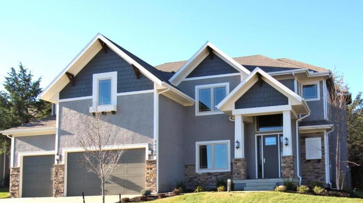 Homes in The Preserve at Clear Creek in western Shawnee provide the perfect area for families with school-age children or the couple that has raised a family and wants to enjoy the comforts of a peaceful neighborhood.