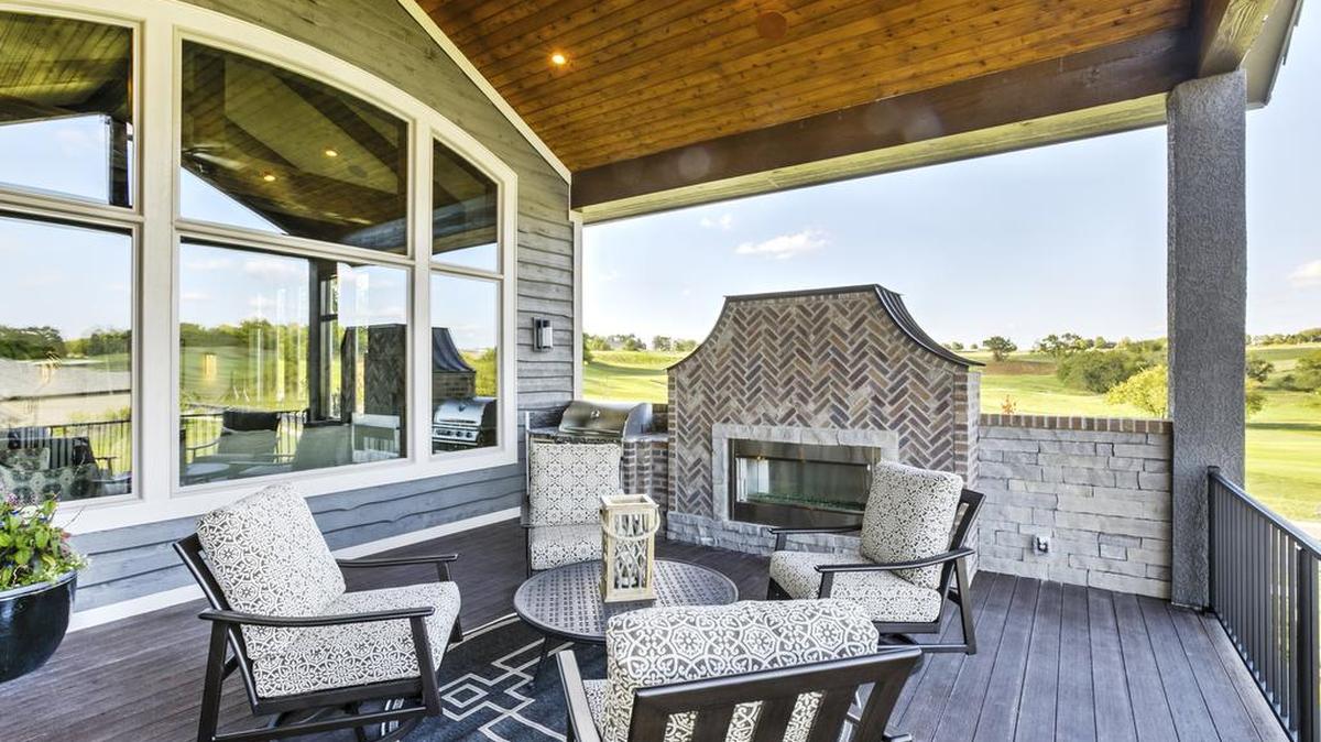 B.L. Rieke Custom Homes’ won big for the company’s new model home at Cottonwood Canyon. The home received a Pick of the Parade gold award and first place in Distinctive Plan and Design, adding to Cottonwood Canyon’s extensive list of industry honors.