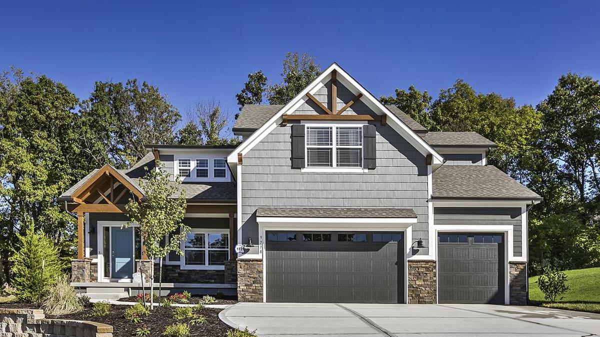 Cider Mill Ridge was developed to take advantage of its green space with a large park in the center of the community.