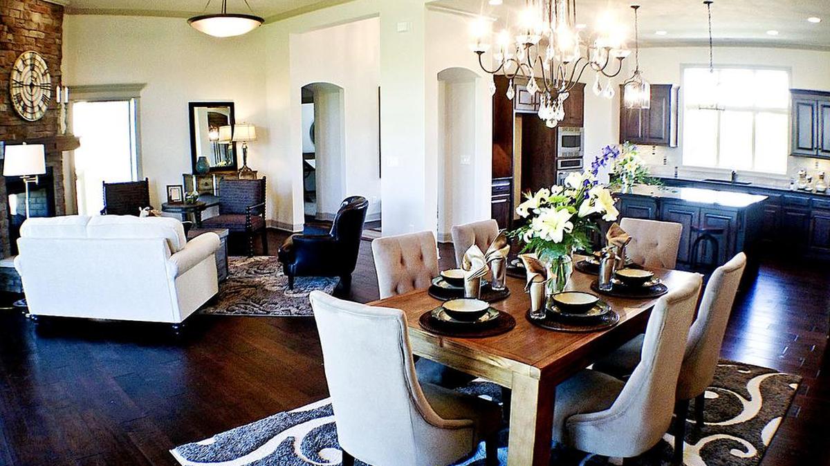 
Homebuyers will find a wide variety of floor plans at Cider Mill Ridge that appeal to everyone from young families to empty-nesters. Styles include ranch, reverse ranch, 1
1/2-story and two-story designs.
