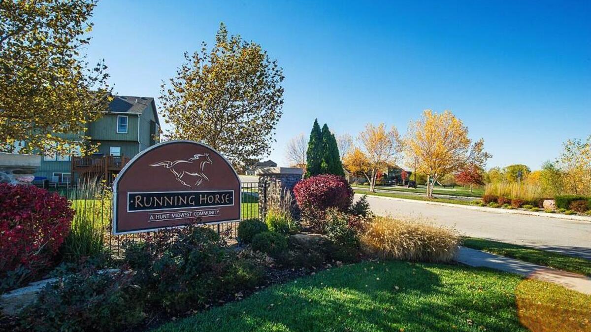 Heather Duty, ReeceNichols agent and community manager at Running Horse, says “Whether buyers are looking for a home that’s move-in ready or the opportunity to build their dream home on the perfect homesite, we have options available for both. It’s worth visiting Running Horse.”