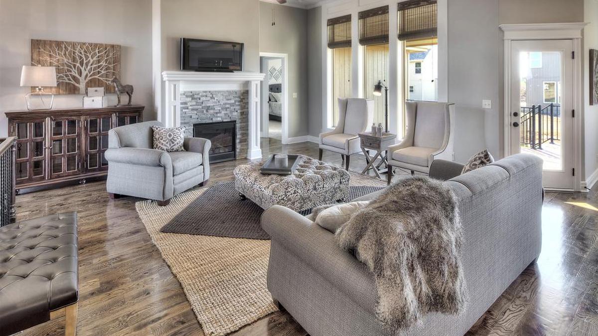 In Alexander Creek, prospective homeowners can choose from a variety of villa-style homes in ranch and reverse 1 ½-story floor plans from the community’s two builders: Sallee Homes, Inc. and Graham Homes, LLC.
