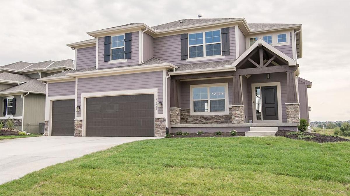 Builders at The Greens at Prairie Highlands, SAB Homes and Tim Hoelting Home Builders, offer six new homes available now with several more to come.