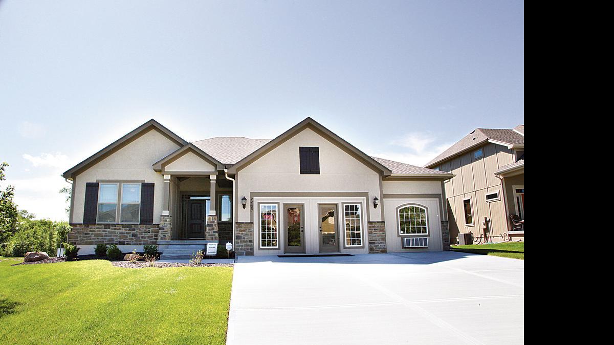 
Sweetwater Creek’s furnished model home is Foley Construction’s award-winning reverse 1
1/2-story Orvieto floor plan.
