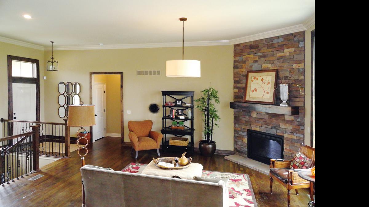 
The Elan of Staley Farms offers single-family, maintenance-provided patio homes that emphasize main-level living.
