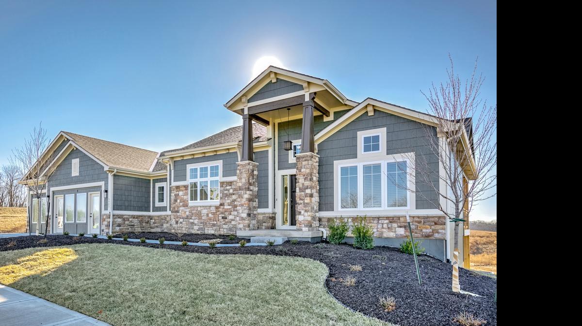 
This home, built by SAB Homes, is one of 340 single-family homes, townhomes and maintenance-provided villas constructed by 109 Kansas City metropolitan area builders featured on the 2015 Spring Parade of Homes.
