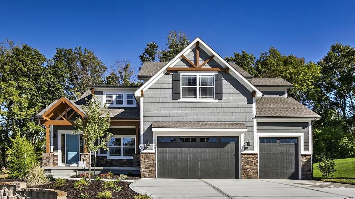 Cider Mill Ridge was developed to take advantage of its green space with a large park in the center of the community.