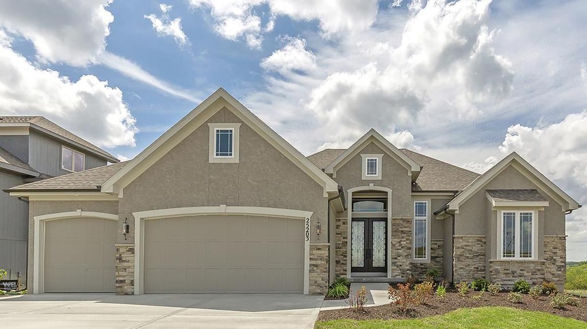 Several move-in ready homes are available in Cedar Creek’s Valley Ridge neighborhood, including a four-bedroom, three-bathroom, reverse 1 ½-story Morgan floor plan from New Mark Homes. The home is priced at $529,900.