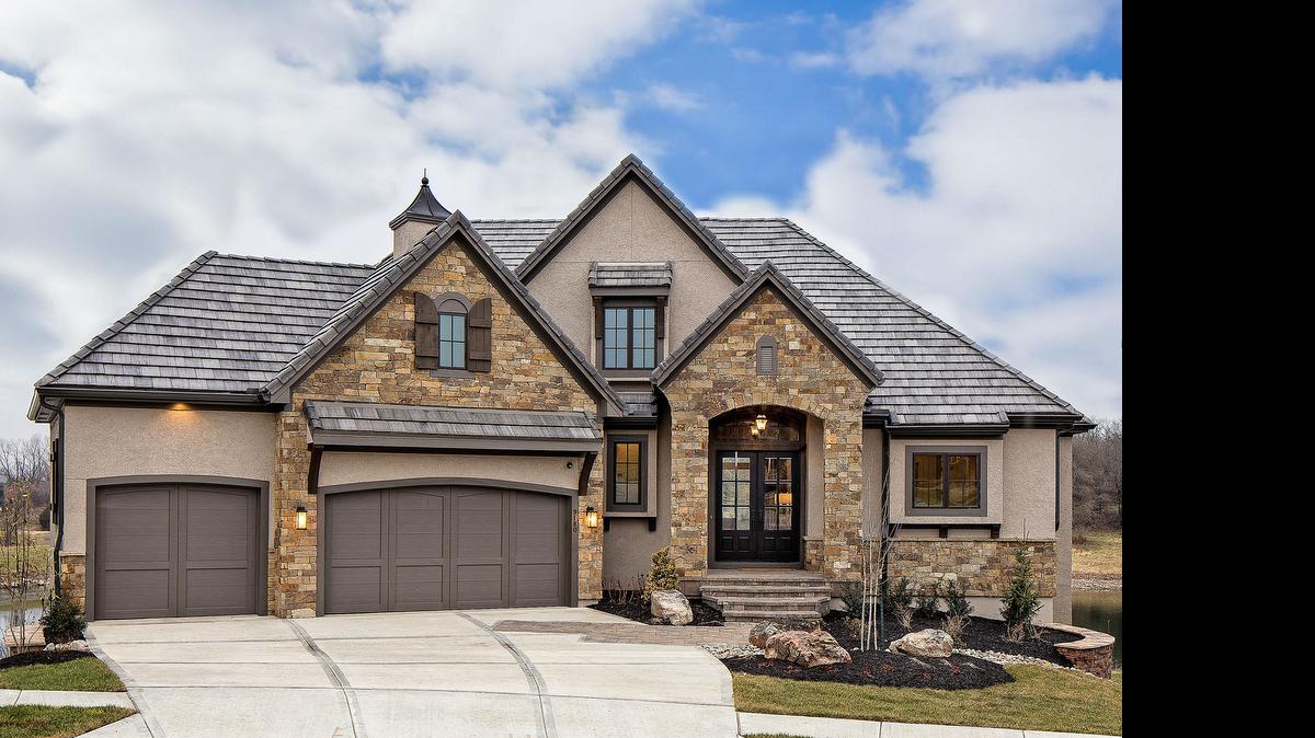 
The Addison II by Starr Homes, at 9180 Cottonwood Canyon Drive on Lot 18 (Tour No. 50) won an American Dream First Place Award during the Spring Parade of Homes, which continues through Sunday.
