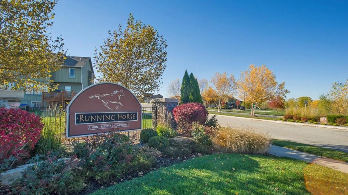 Heather Duty, ReeceNichols agent and community manager at Running Horse, says “Whether buyers are looking for a home that’s move-in ready or the opportunity to build their dream home on the perfect homesite, we have options available for both. It’s worth visiting Running Horse.”
