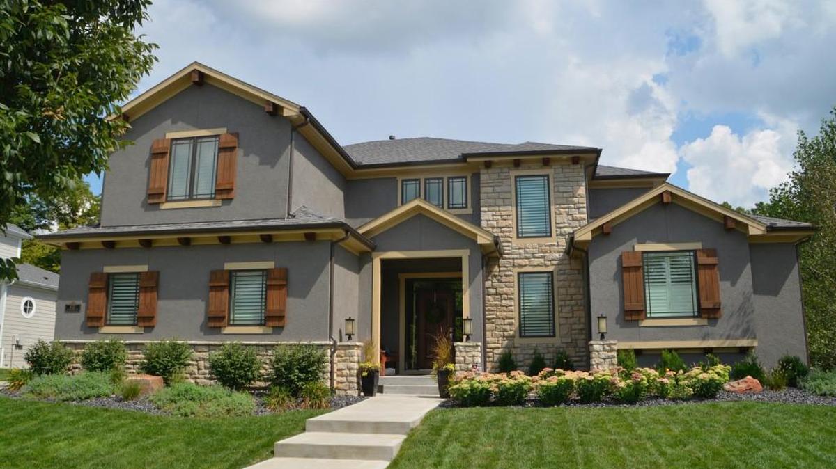 Jen and Ben Dohrmann have lived in their home, built by Cardinal Crest Homes, for three years. It is one of three homes in The Preserve at Shoal Creek Valley on the Homes of Note tour, sponsored by the Kansas City Symphony Guild.