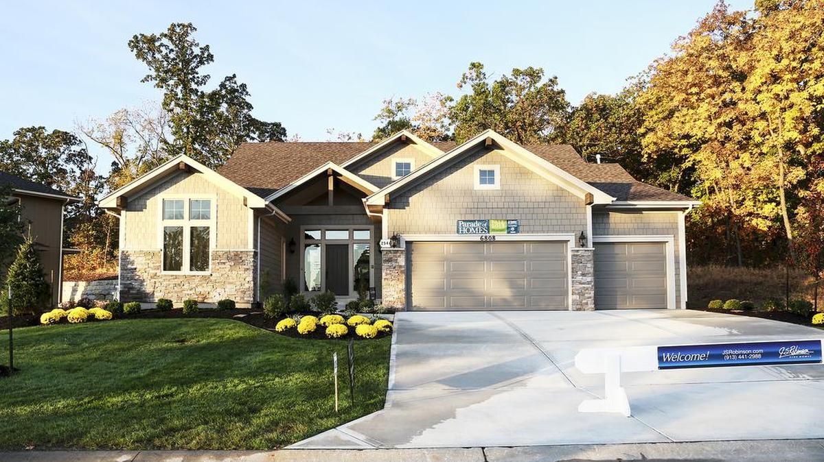 
JS Robinson Fine Homes’ reverse 1
1/2-story Catalina plan at 6808 Millbrook, Shawnee, in Ridgestone Meadows, is available for $549,950.
