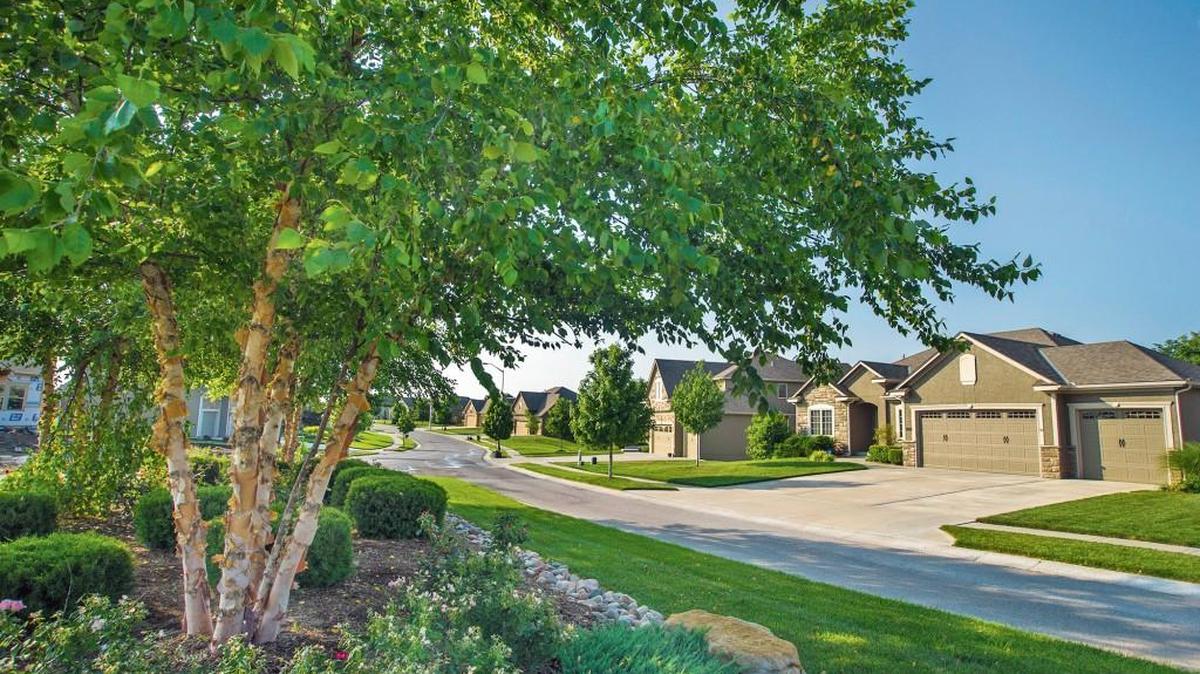 Hunt Midwest homebuilders are showcasing 23 homes across seven of its master planned communities for the Spring Parade of Homes that starts today.