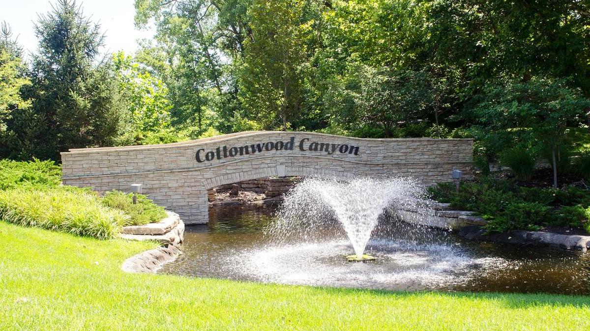 
Cottonwood Canyon offers timeless floor plans from some of Kansas City’s best builders, including Starr Homes, Don Julian Builders, B.L. Rieke Custom Homes, Brown Midwest Homes, Curtis Befort Custom Homes and Prime Homes. 

