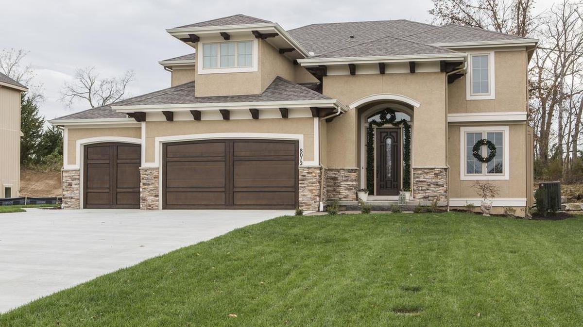 Eight spec homes by Frisbie-Carter Custom Homes, Jim Hagen Construction, New Mark Homes and Klopenstine Construction have been started at West Ridge at Weatherby Lake.