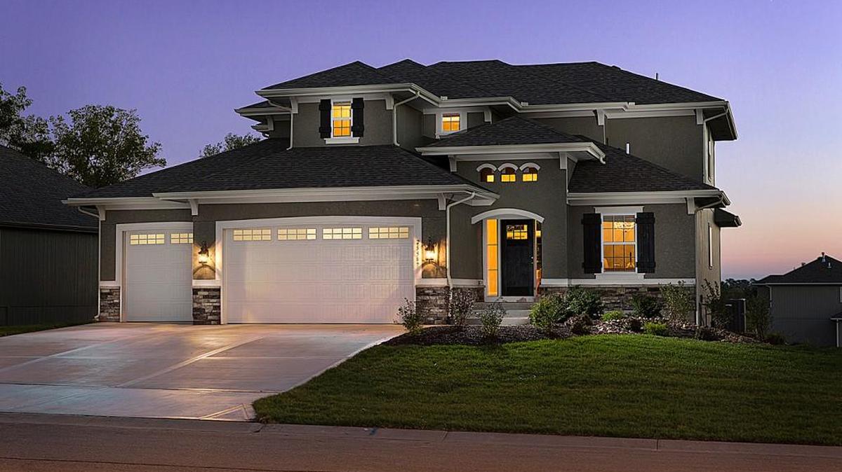 The price range for homes in The Greens at Prairie Highlands range from $325,000 to $440,000.