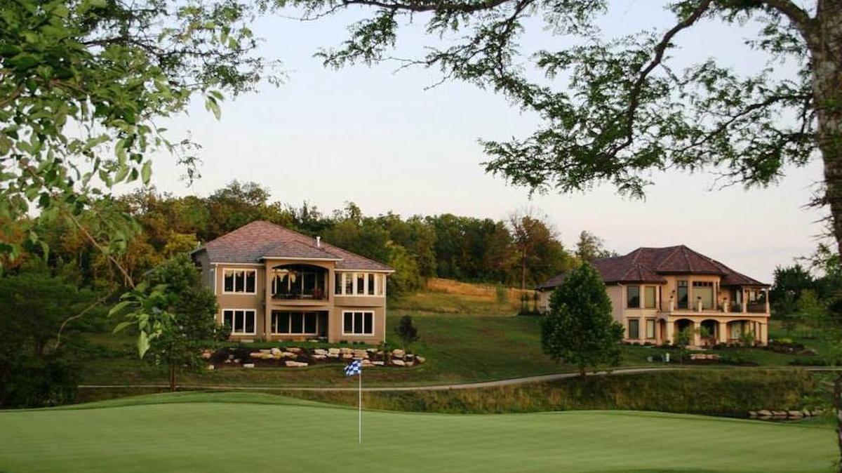 
Many homes in Cottonwood Canyon overlook Canyon Farms Golf Course, offering sweeping views of nearby bluffs, streams and wildflowers.
