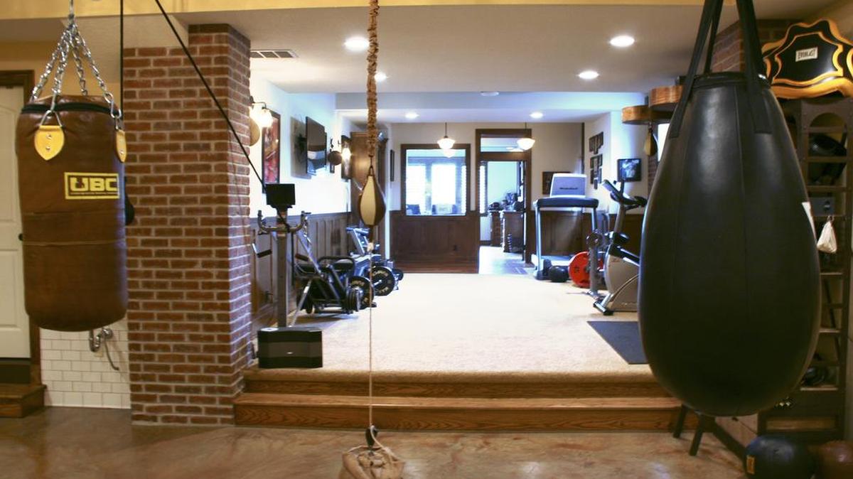 This may look like a vintage gym, but it’s actually in the lower level of a home in Cottonwood Canyon built by Bruce Rieke of B.L. Rieke Custom Homes for the homeowner.